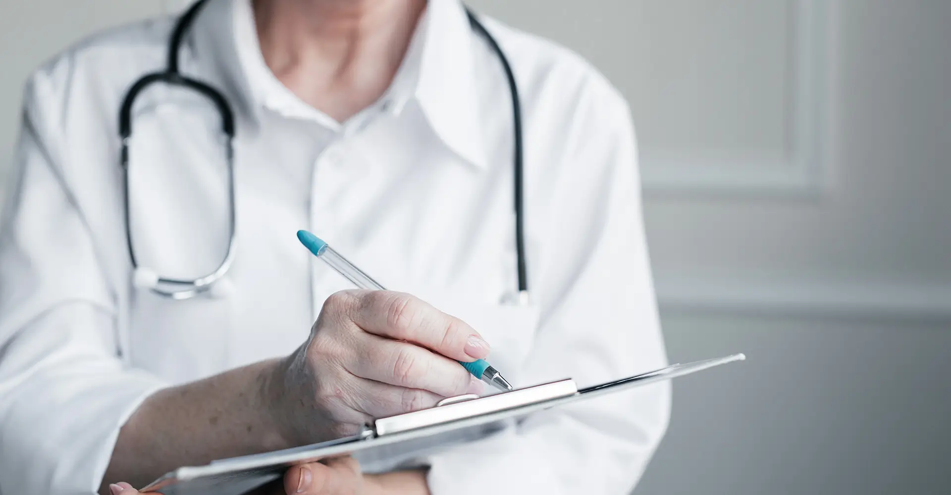 İzmir fizik tedavi ve hipnoz uygulama kliniği – Dr  Özlem ve Tağmaç Deren muayenehanesi